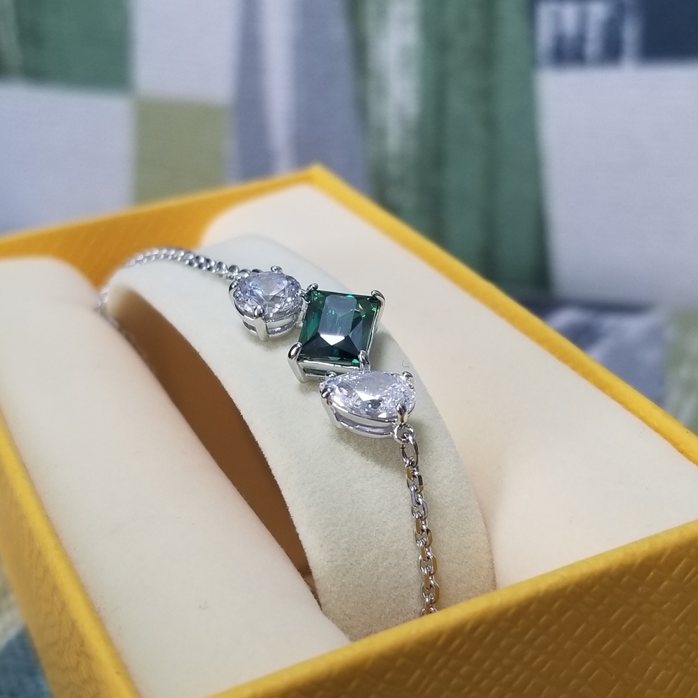 Authentic Swarovski 3 Stones Emerald Green Adjustable Bracelet